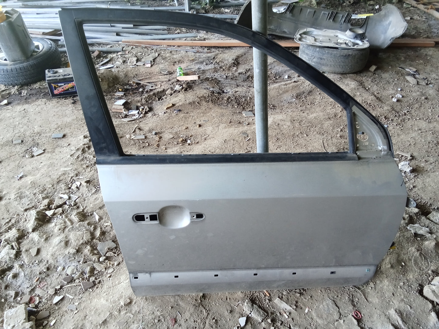 Hyundai Tucson Diesel 2009 Bare Door Shell Front Passenger Side GENUINE ORIGINAL SURPLUS