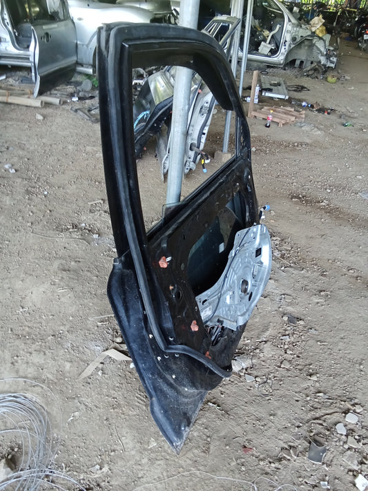 Hyundai Tucson Gas 2004 Bare Door Shell Front Driver Side GENUINE ORIGINAL SURPLUS