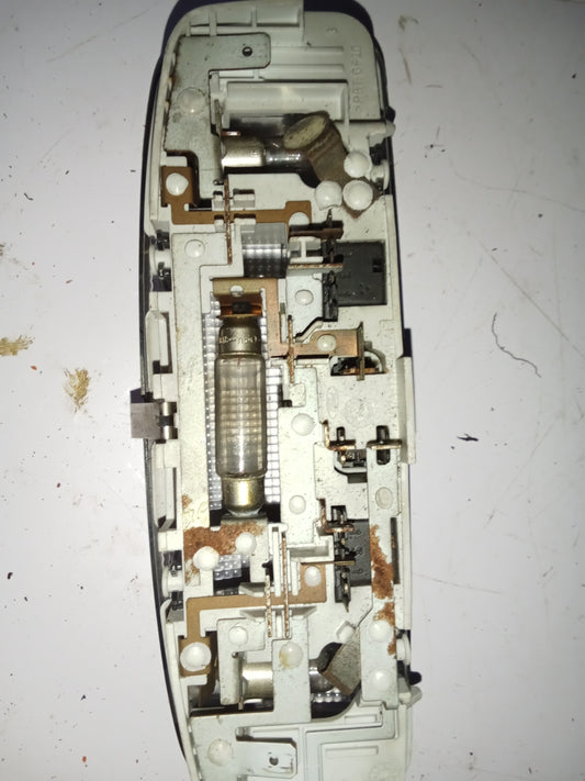 Front Interior Light | Nissan Almera