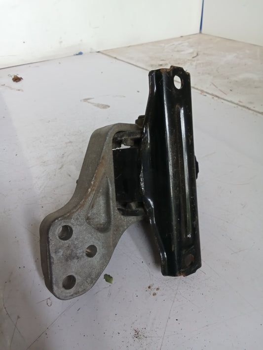 Engine Mount | Mitsubishi Lancer