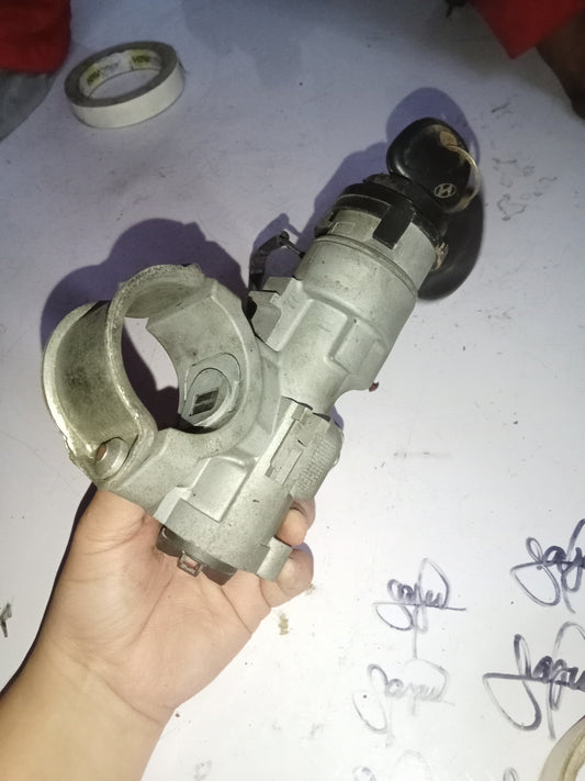 Ignition Switch w/key | Kia Rio