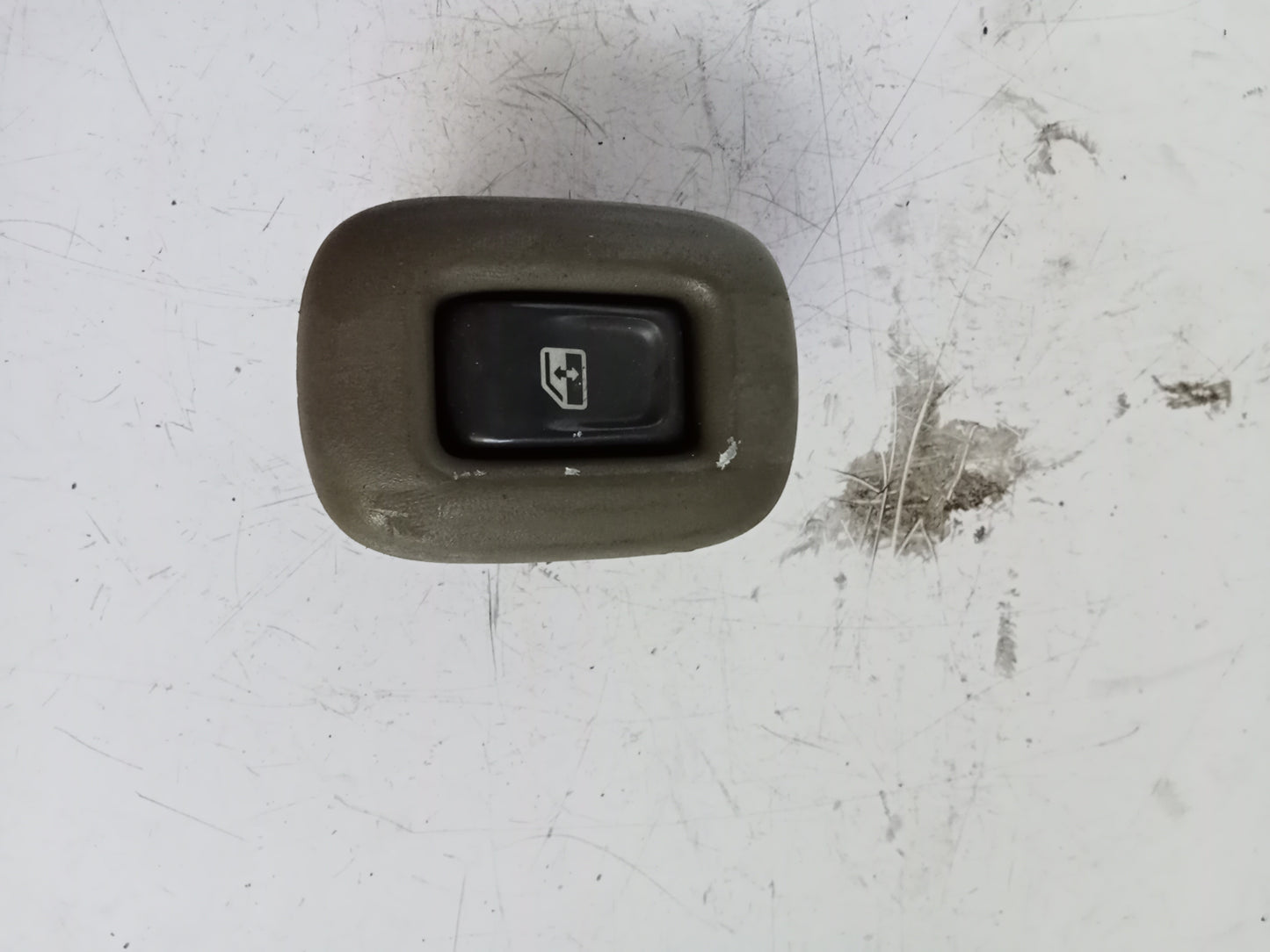 Window Switch Rear D/S | Chevrolet Trailblazer