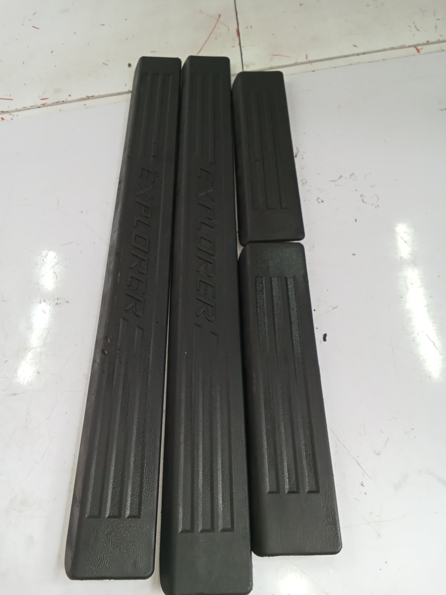 Pair Step Floor Scuff Plate | Ford Explorer