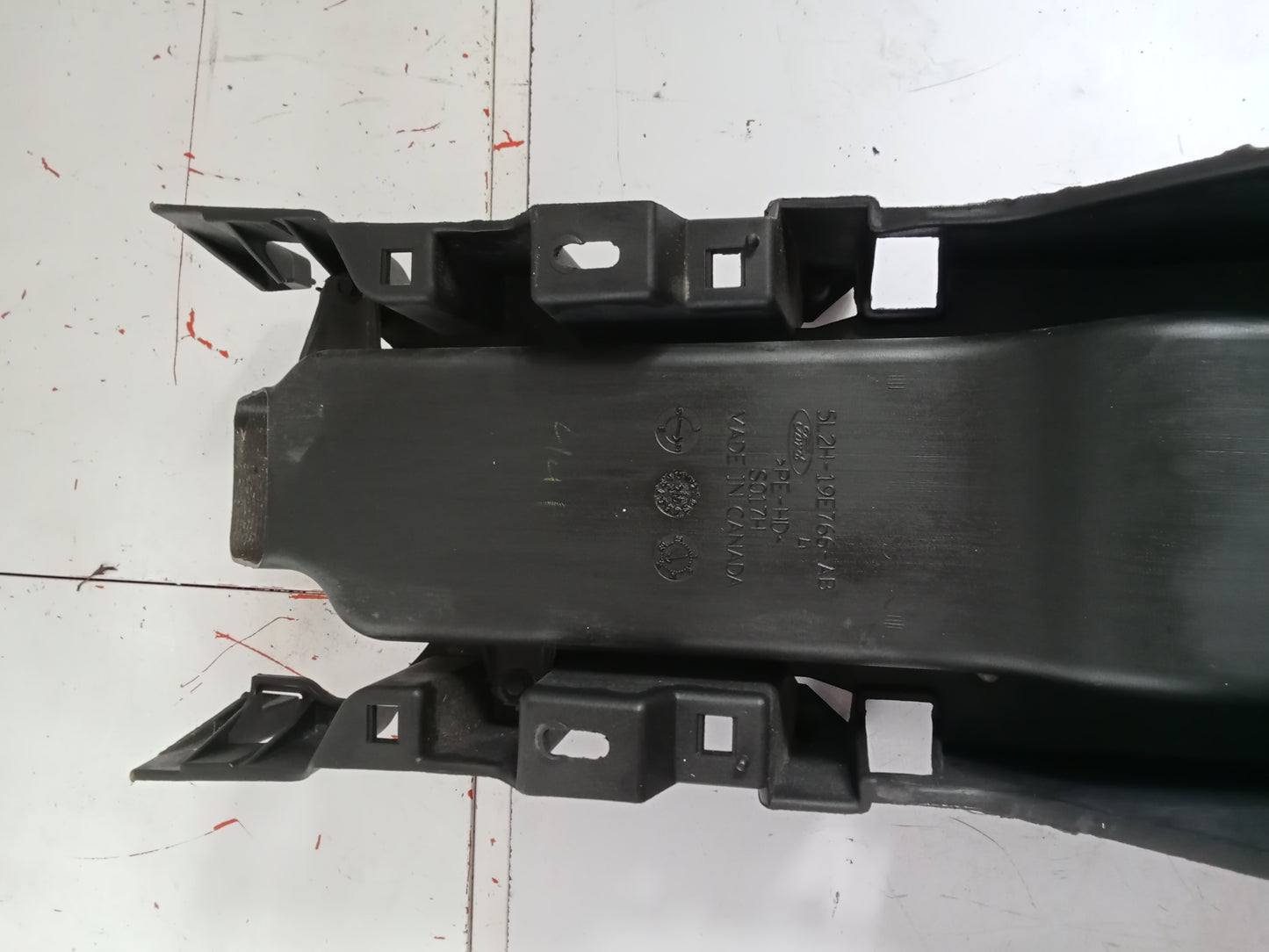 Center Cansole | Ford Explorer
