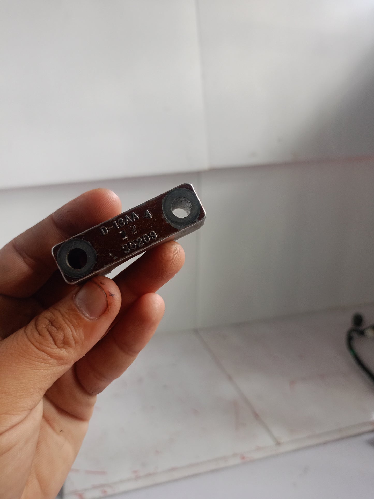 Camshaft Cap | Ford Escape 2.3