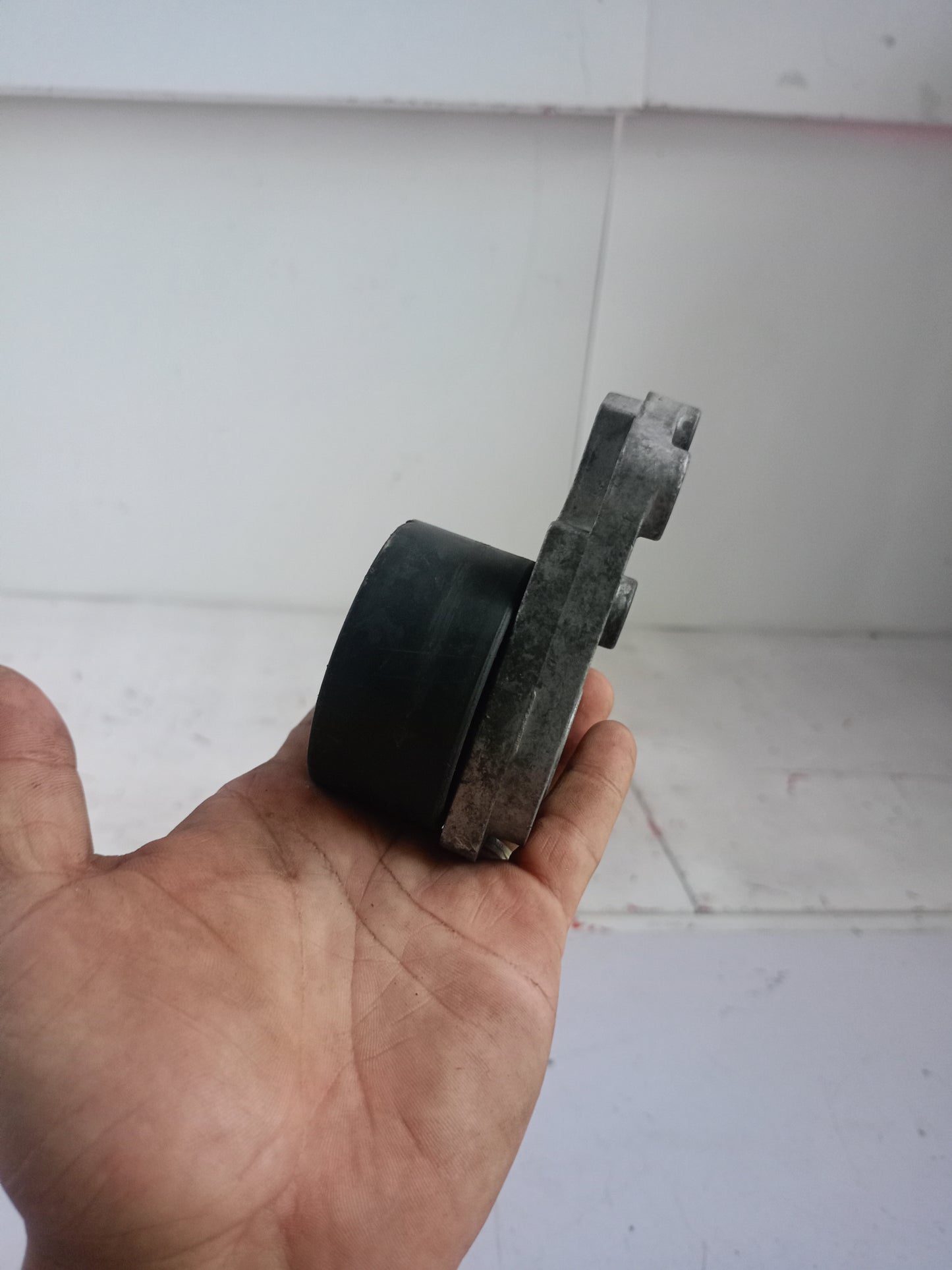 Belt Tensioner | Chevrolet Optra Wagon