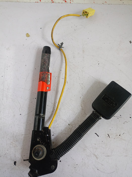 Seat Belt Catcher | Ford Escape 3.0