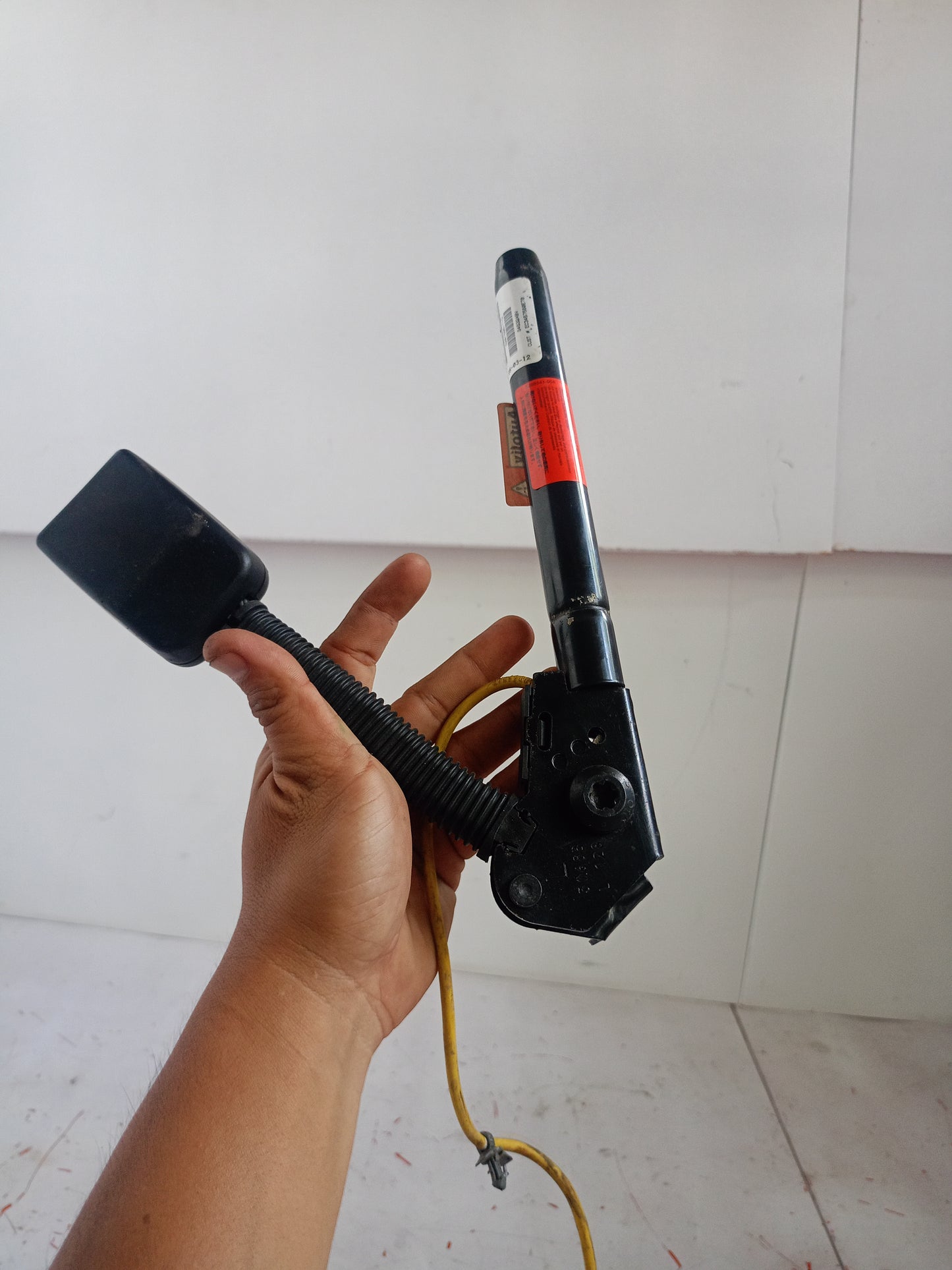 Seat Belt Catcher | Ford Escape 3.0