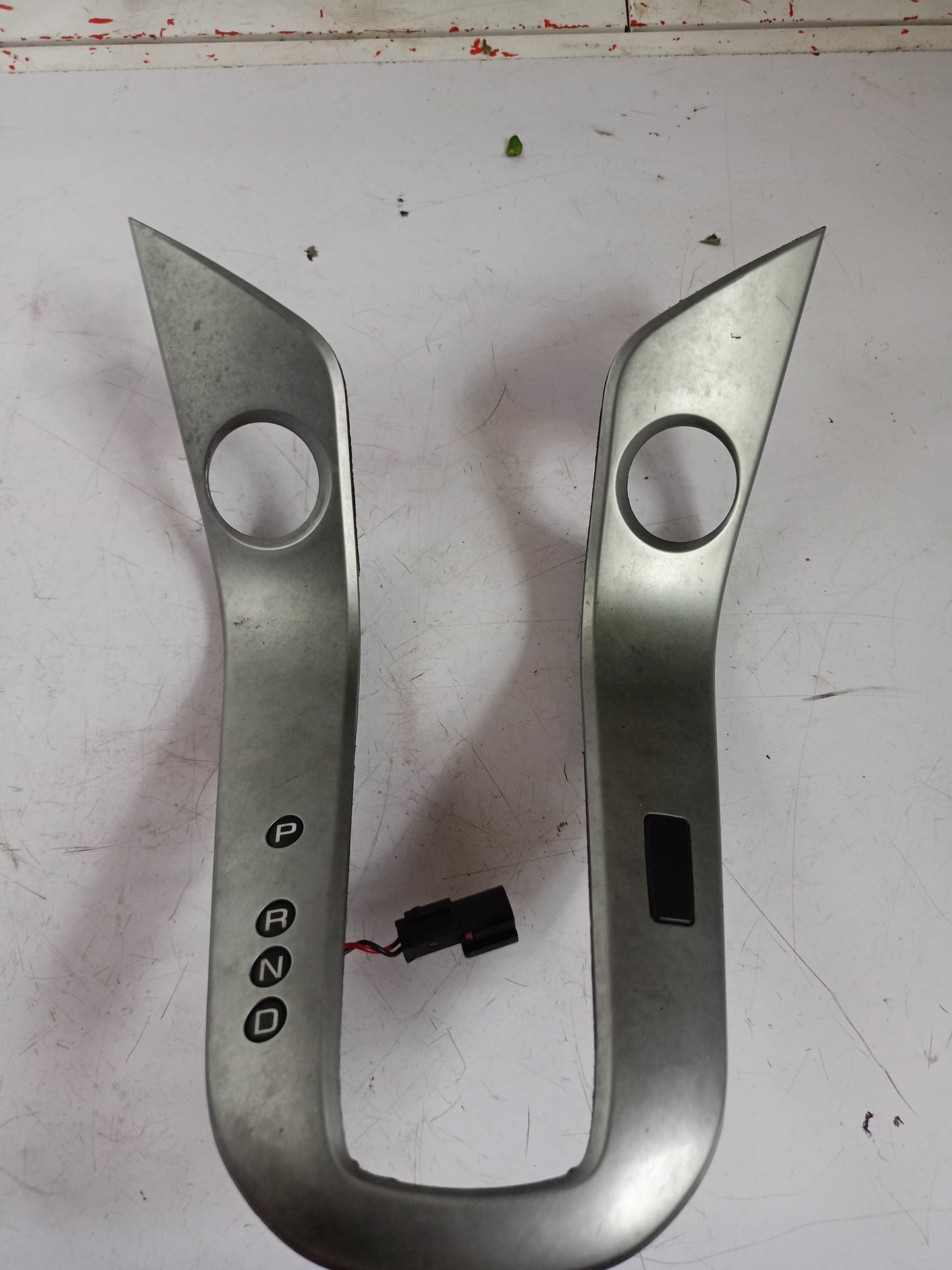 Shifter Assembley Cover | Chevrolet Cruze