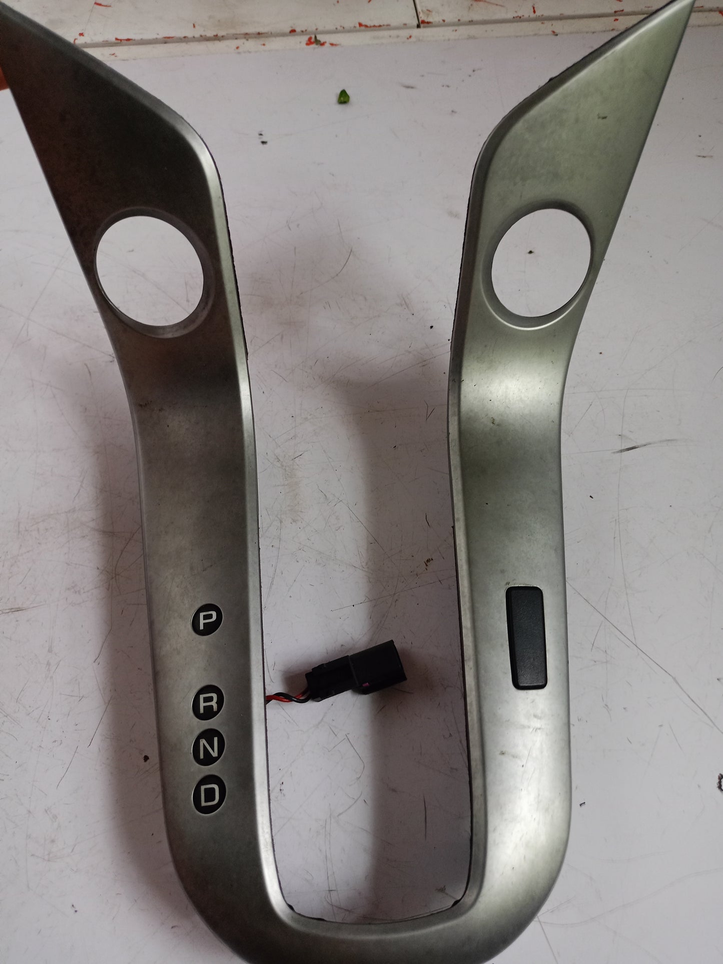 Shifter Assembley Cover | Chevrolet Cruze