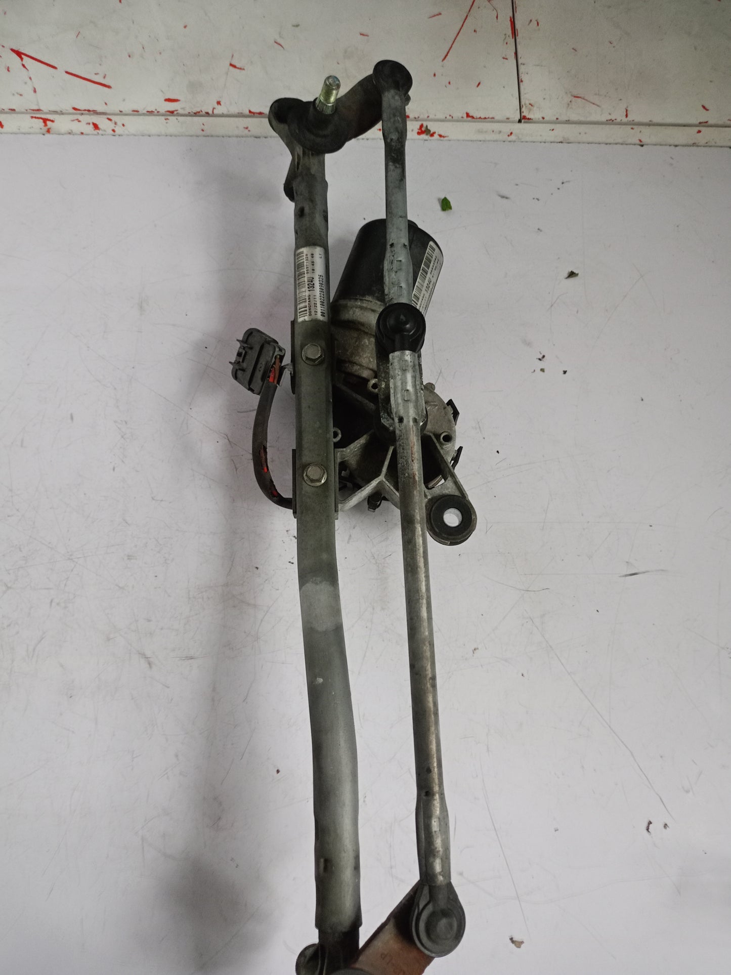 Wiper Linkage W/Motor | Chevrolet Cruze