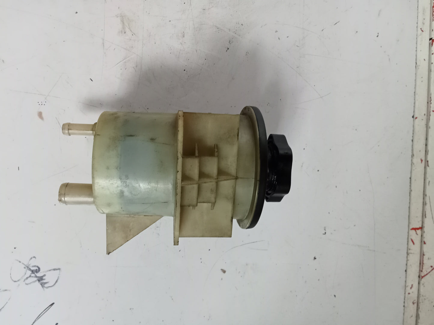 Steering Reservo Tank | Ford Expedition