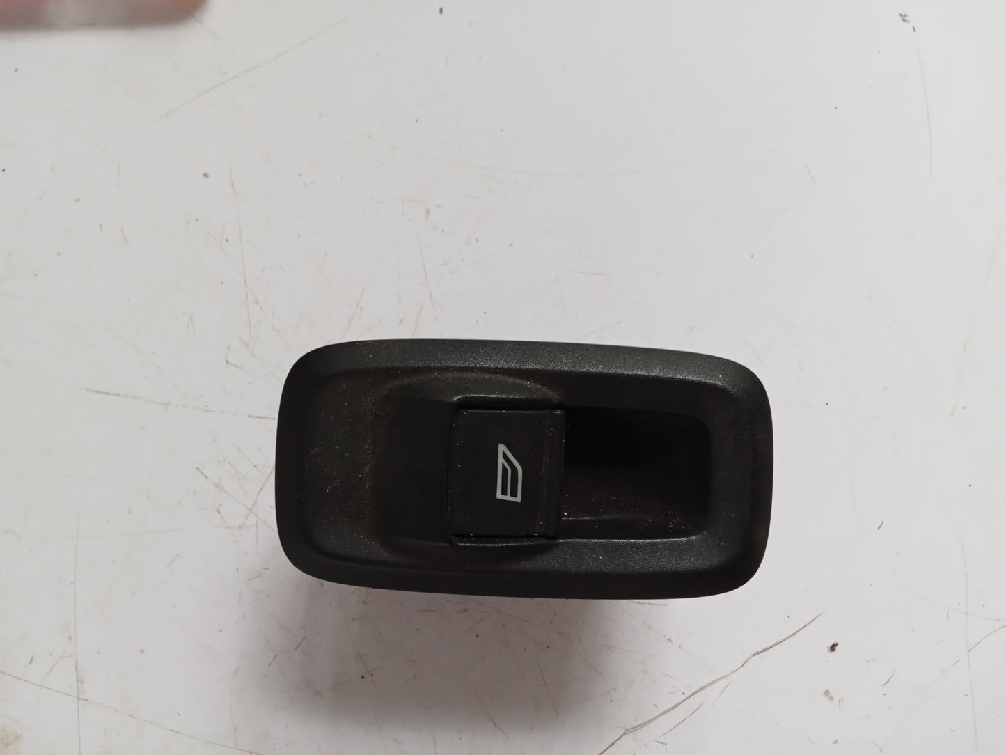 R/P/S Window Switch | Ford EcoSport