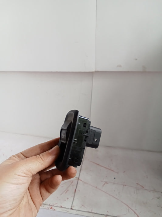 R/P/S Window Switch | Ford EcoSport