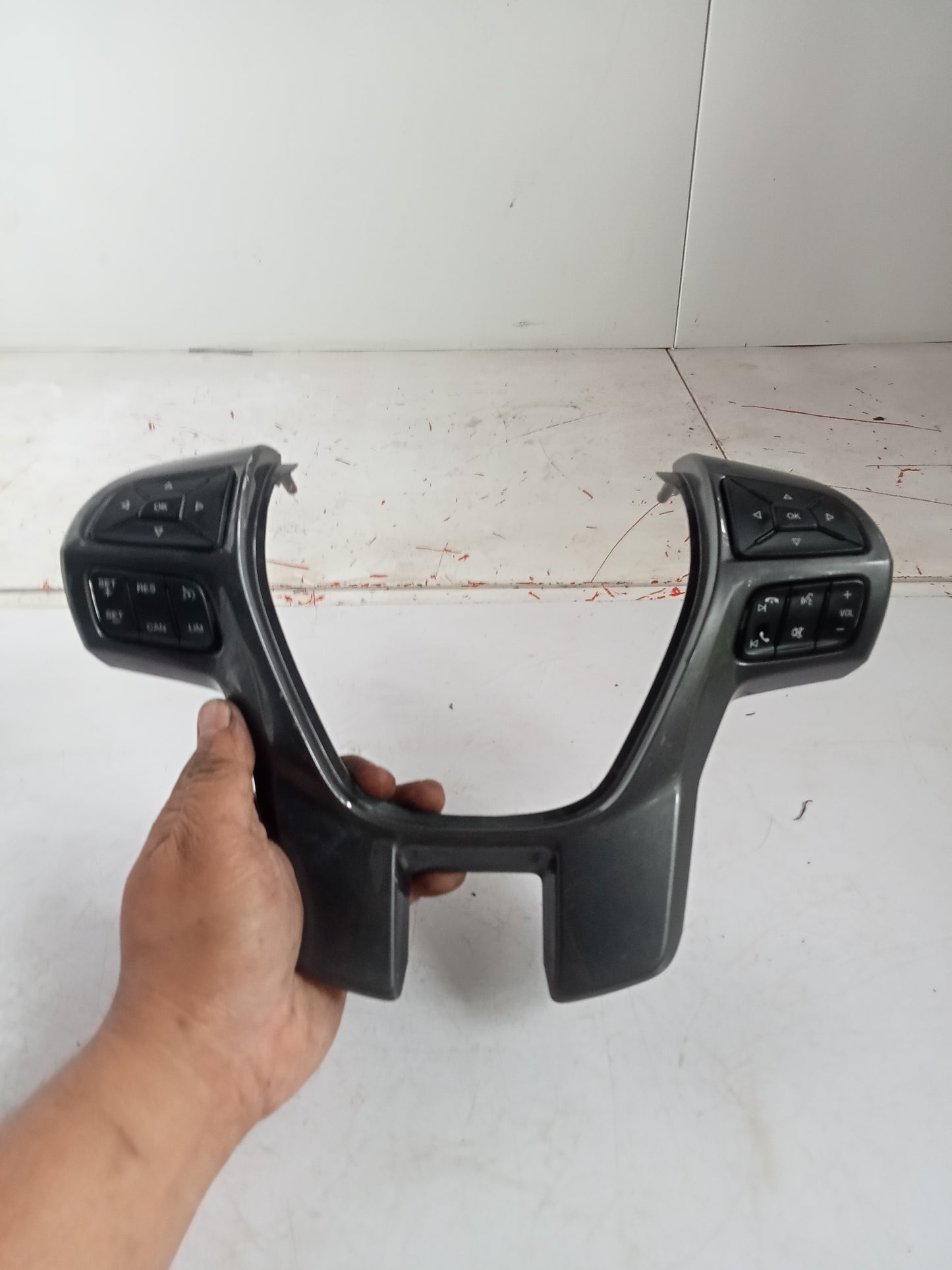 AUDIO CONTROL UNIT | EVEREST TITANIUM