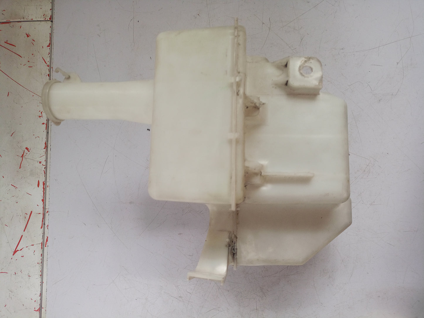 Washer Tank | Mitsubishi Mirage