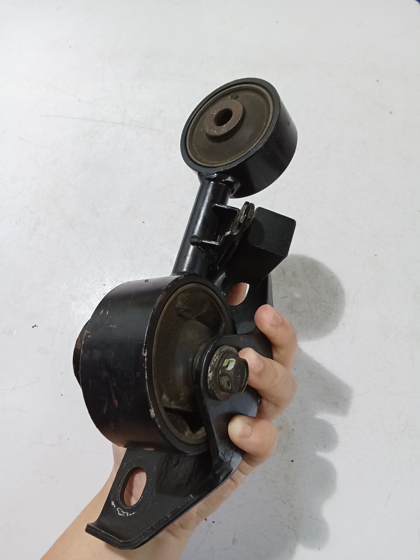 Engine Mount | Toyota Camry