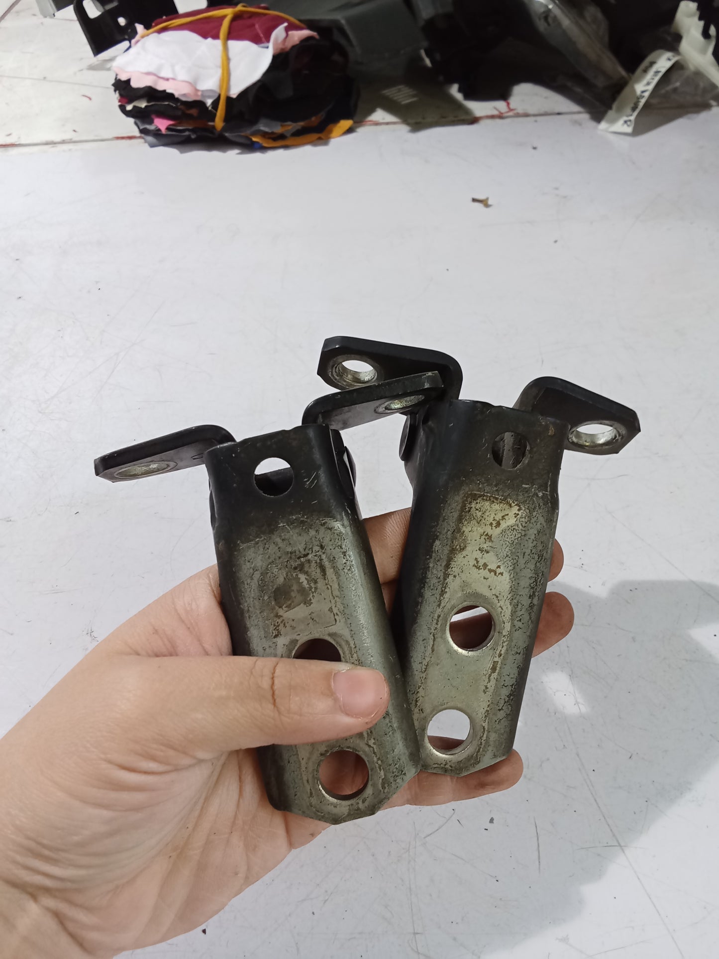 Door Hinges | Mitsubishi Asx