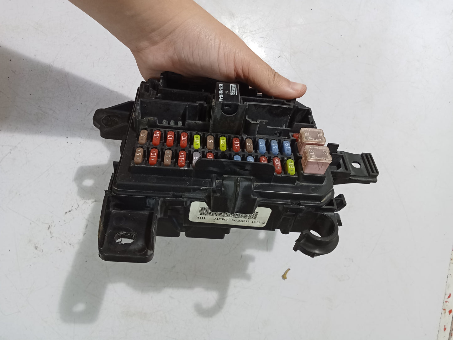 Fuse Box | Ford Escape 2.3