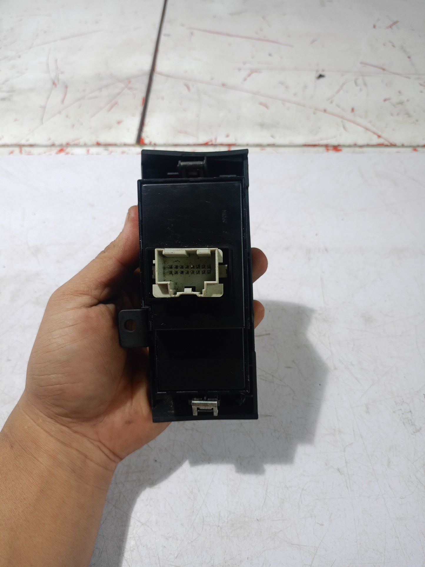 Mirror Switch | Chevrolet Captiva Gas