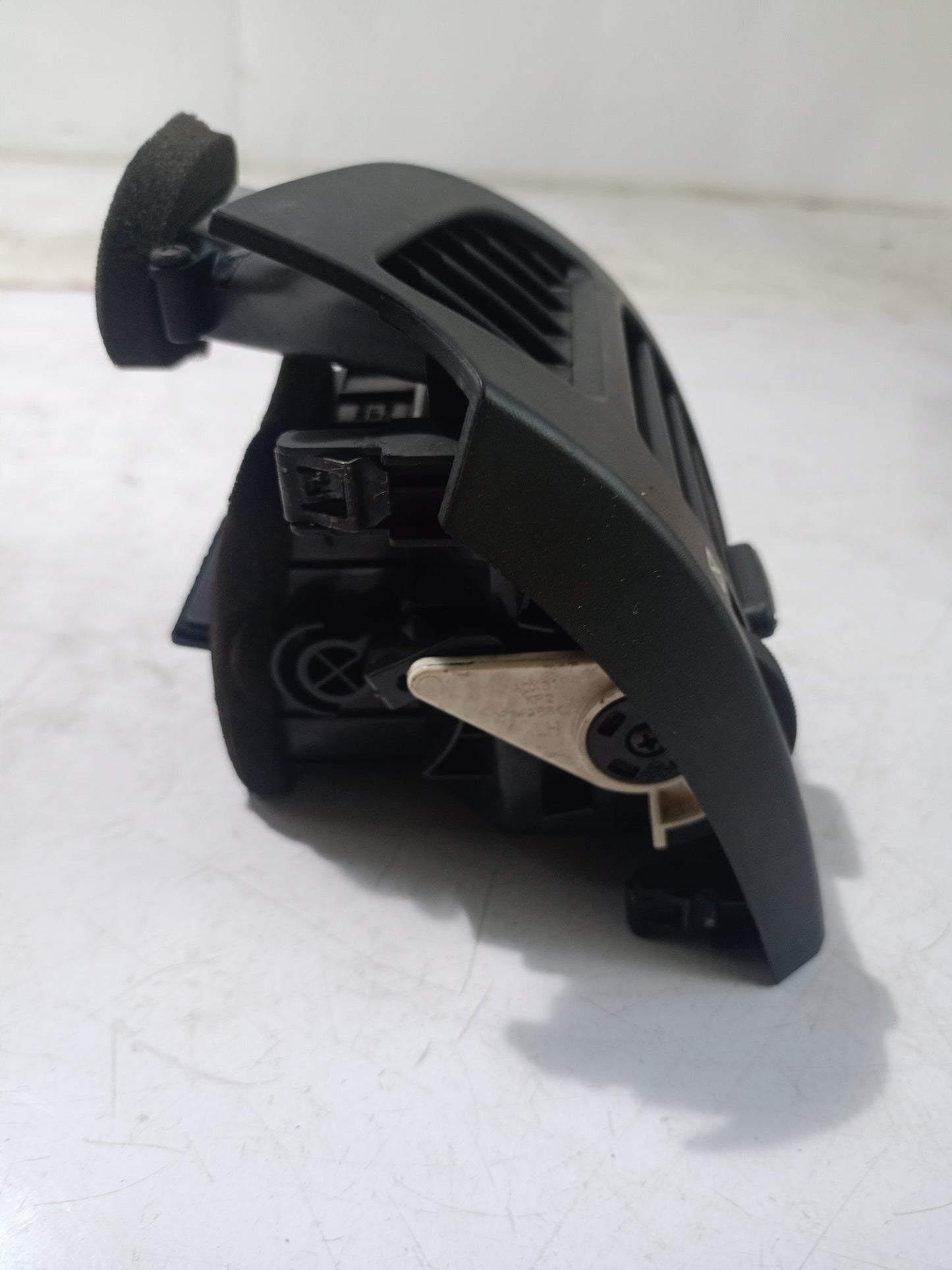 AC Vent | Driver Side | Chevrolet Captiva Gas