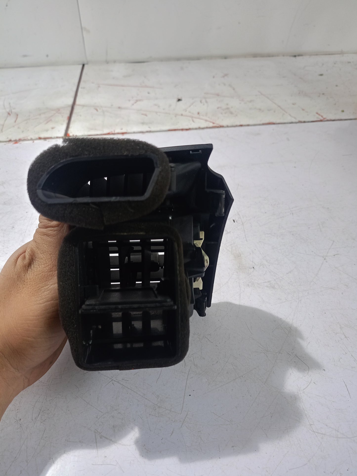 AC Vent | Driver Side | Chevrolet Captiva Gas