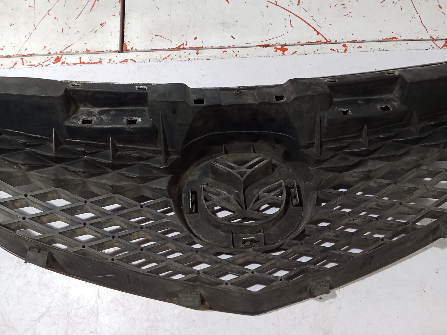Front Grill | Mazda 6