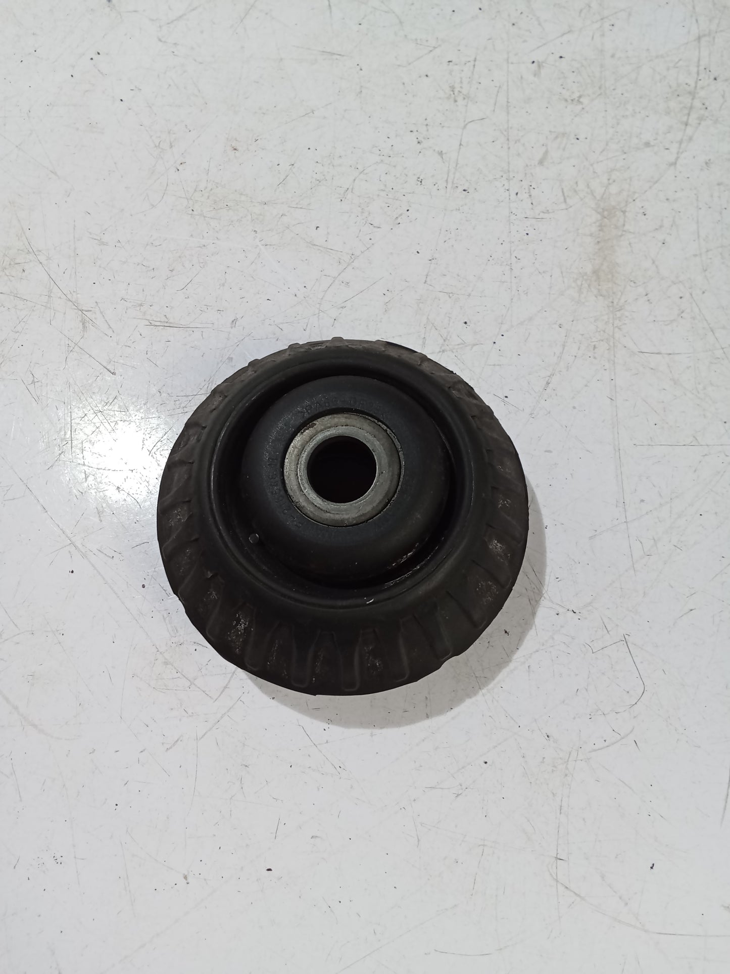 Shock Mount | Chevrolet Sail