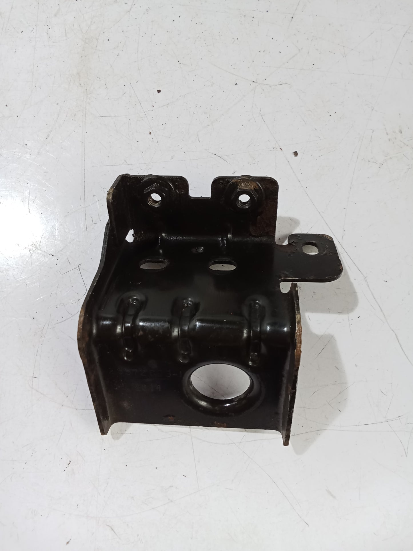 Bumper Bracket | Chevrolet Sail
