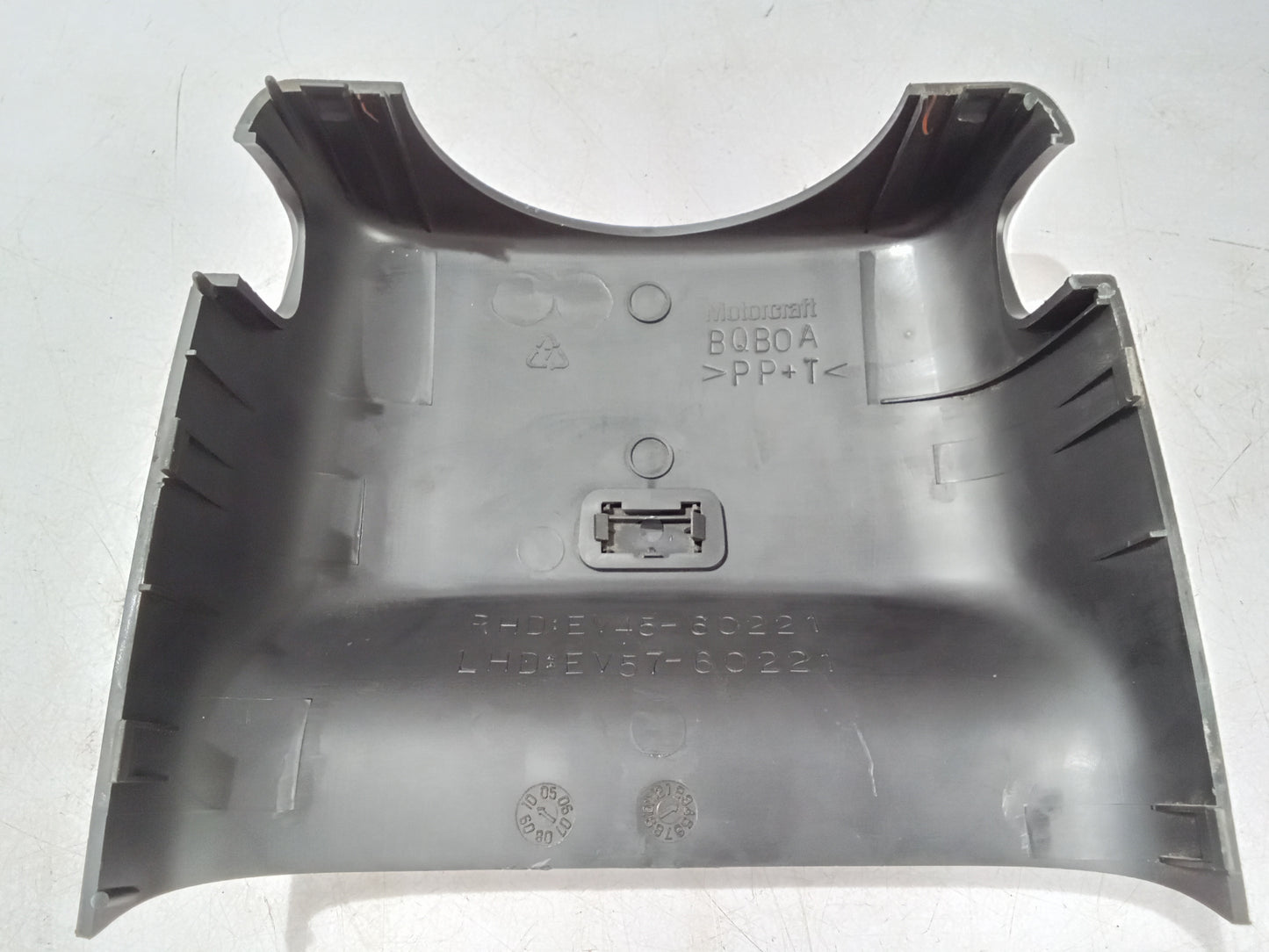 Steering Column Cover | Ford Escape 2.0