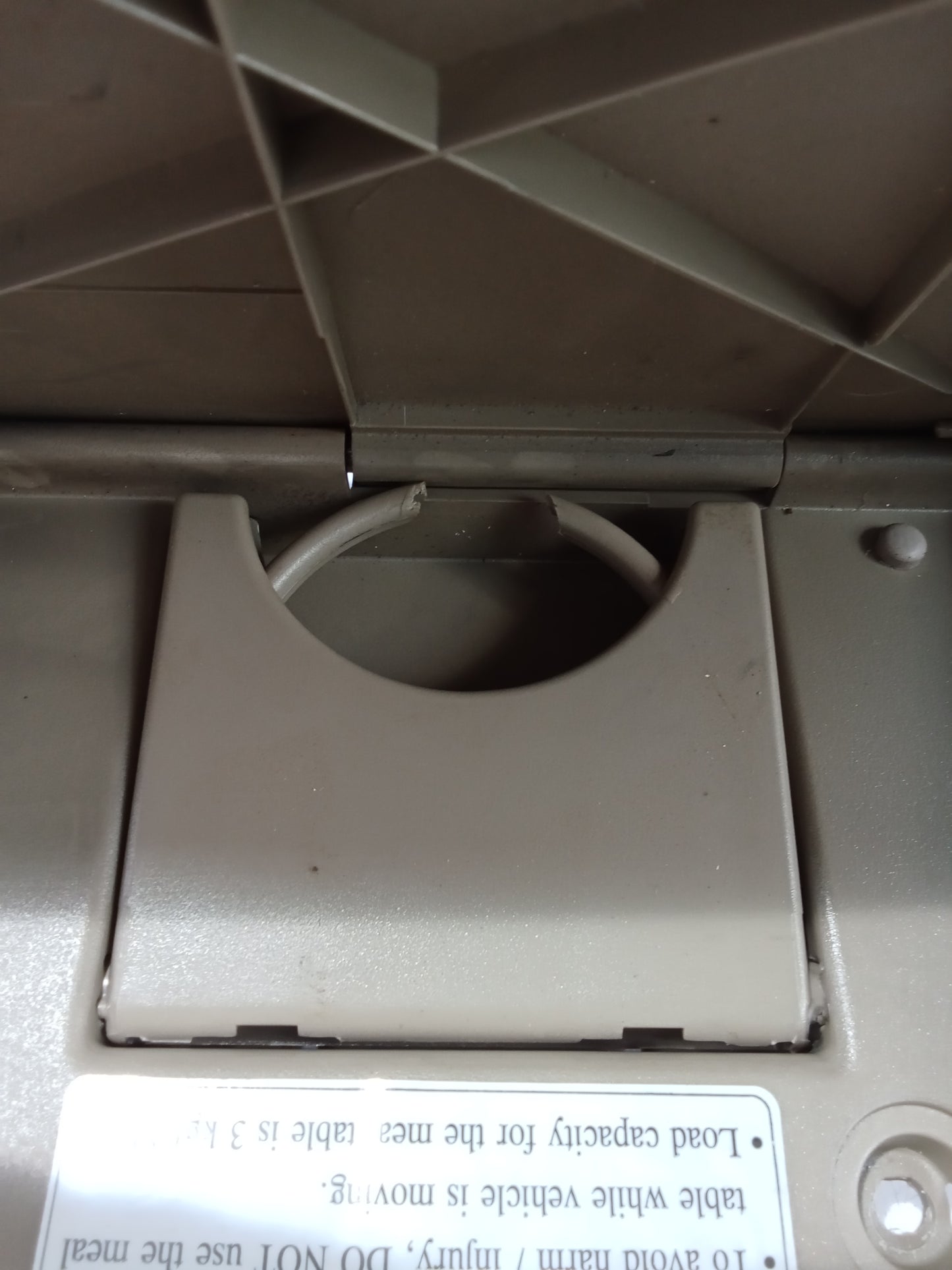 Food Tray | Ford Escape 2.3