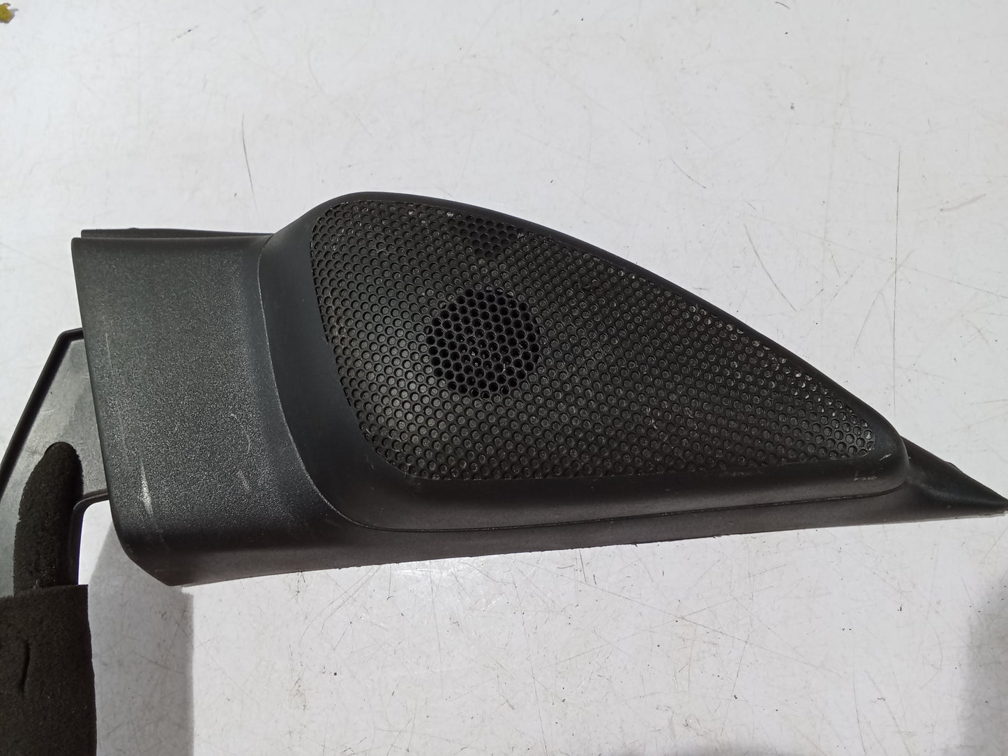 Speaker Cover | Ford Escape 2.3