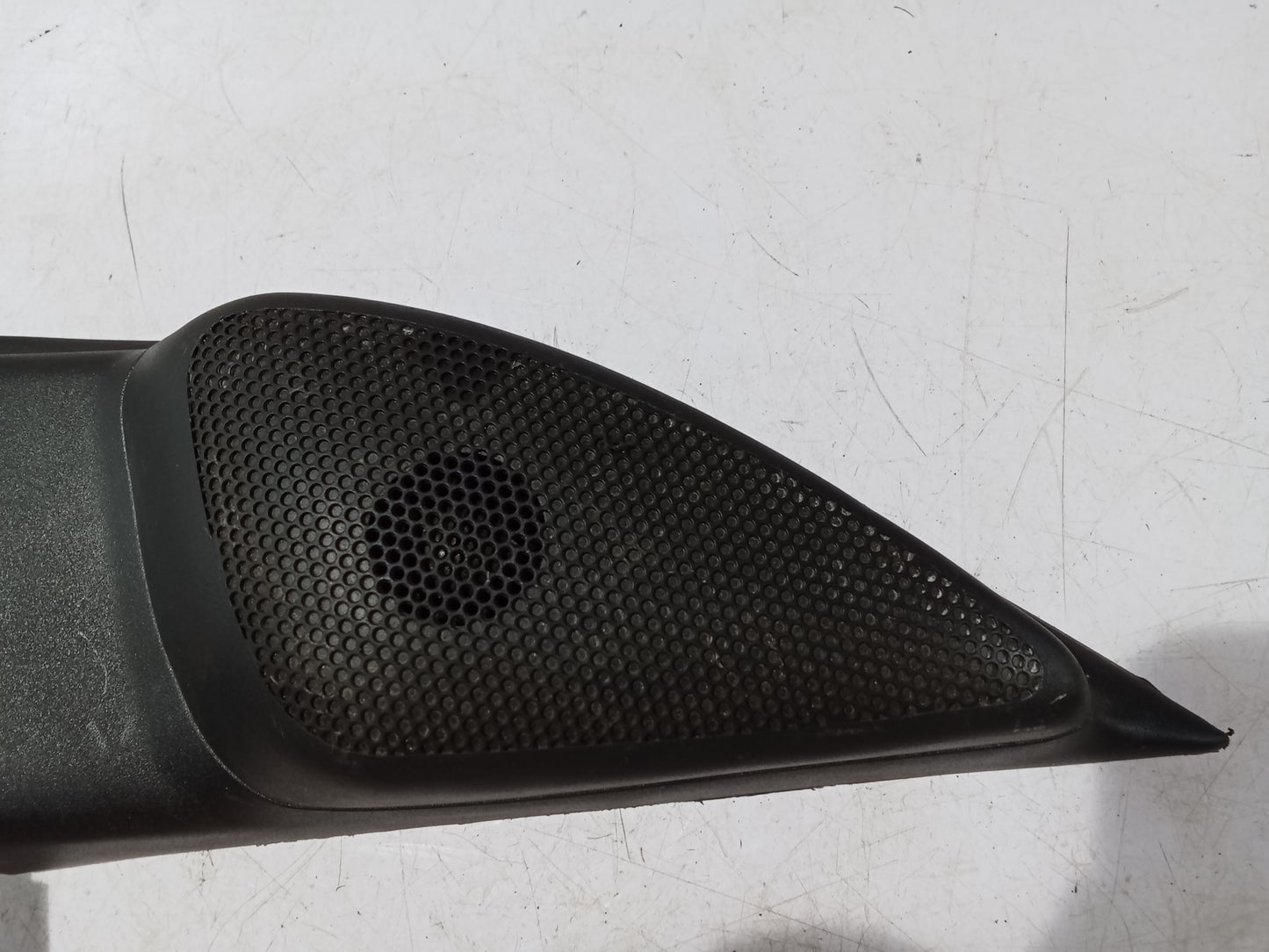 Speaker Cover | Ford Escape 2.3