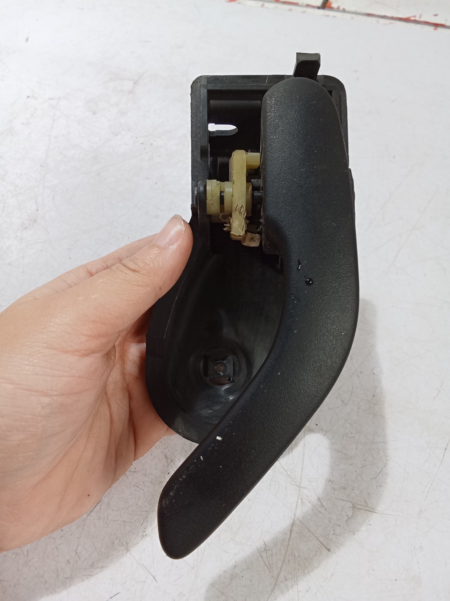 Inner Door Handle R/D/S | Ford Escape 2.3