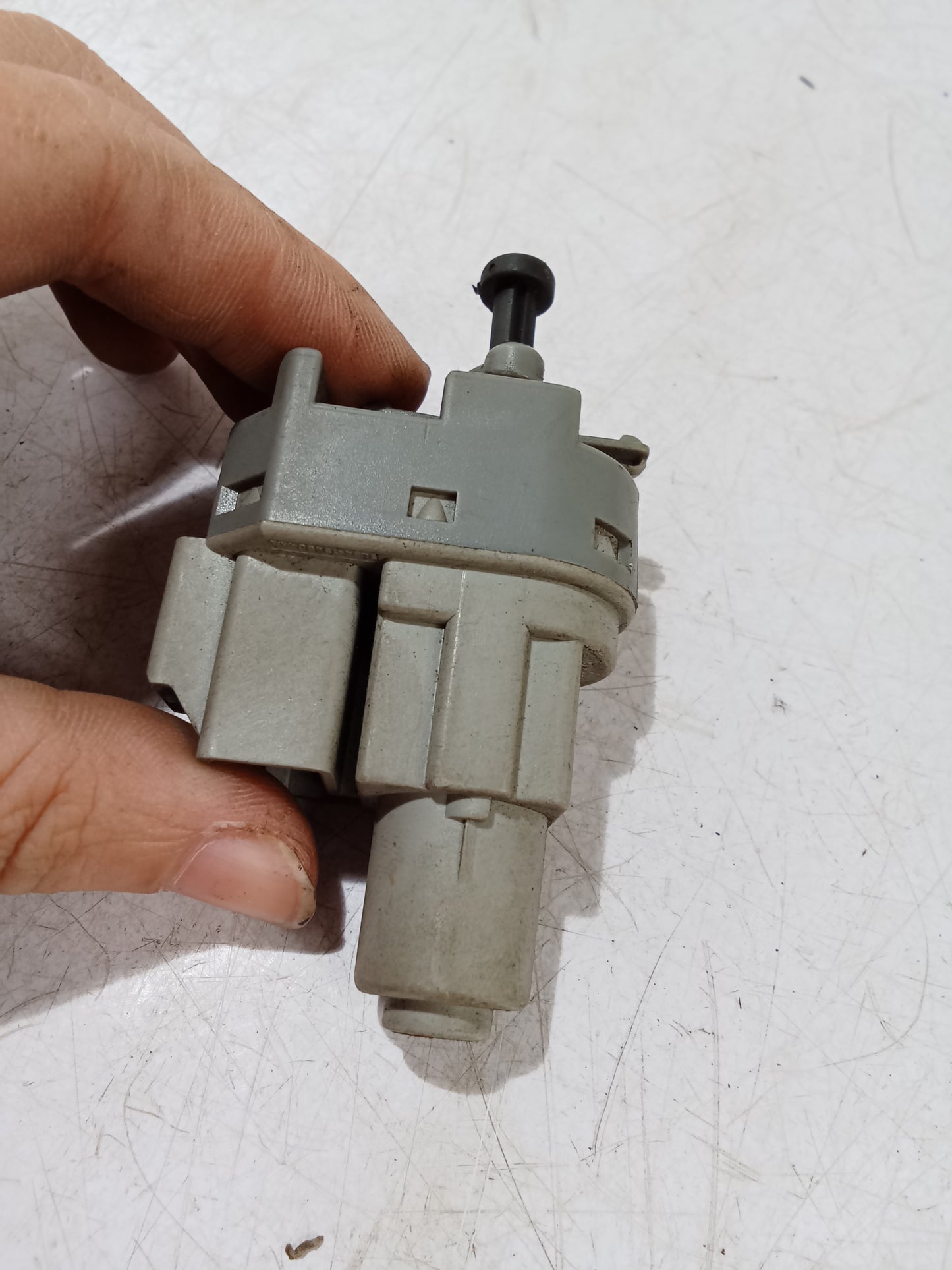 Stop Lamp Sensor | Ford Escape 2.3