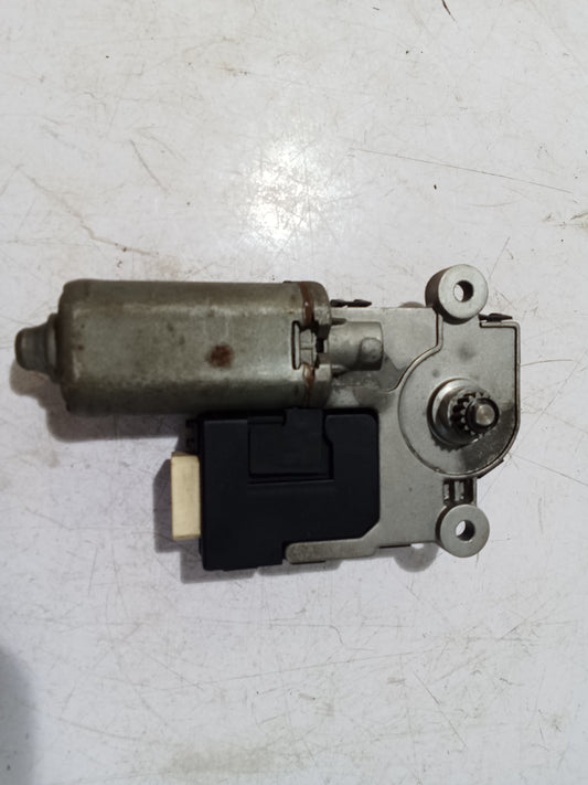 Wiper Motor | Ford Explorer