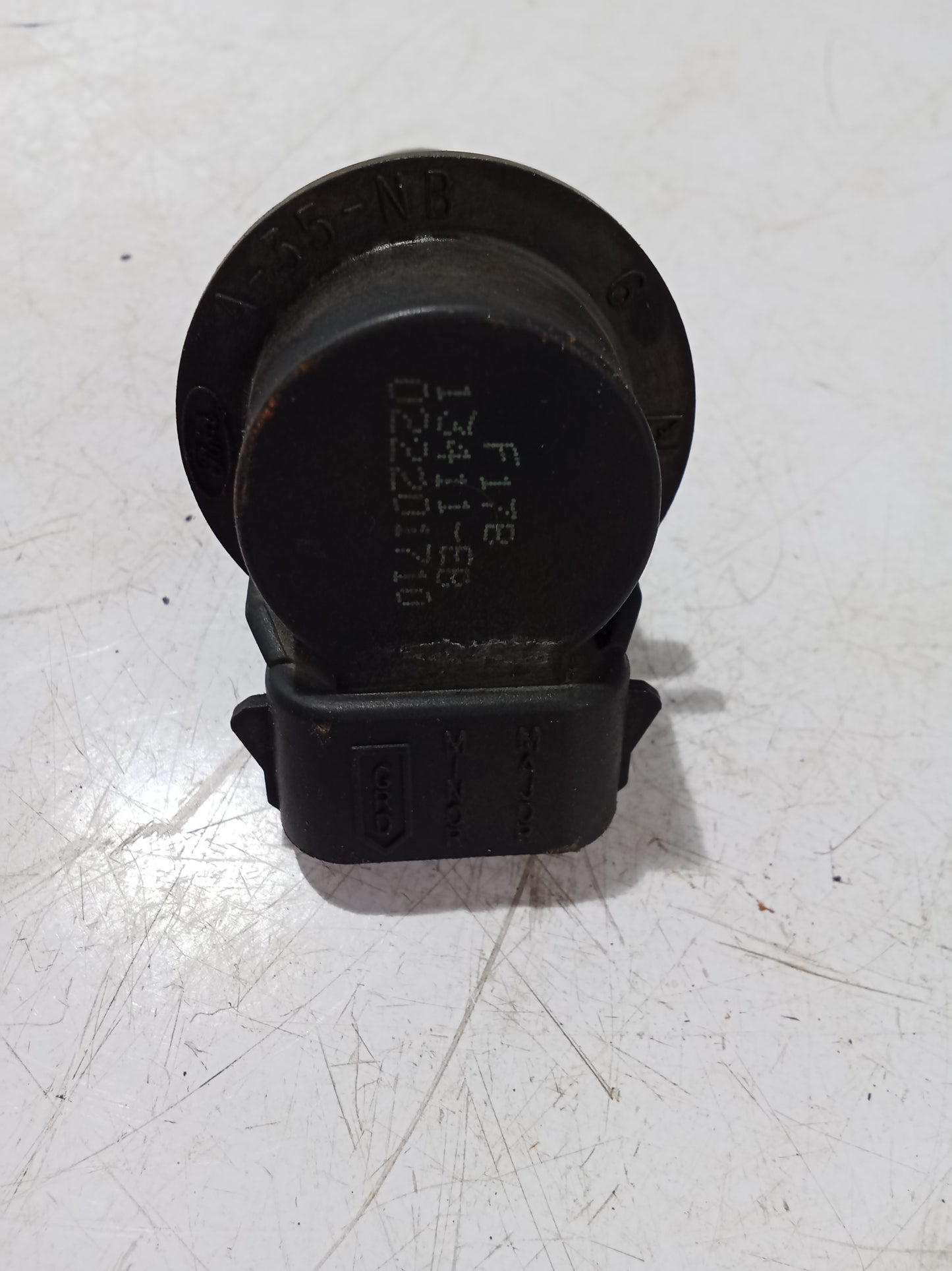 Light Bulb Socket w Bulb | Ford expedition
