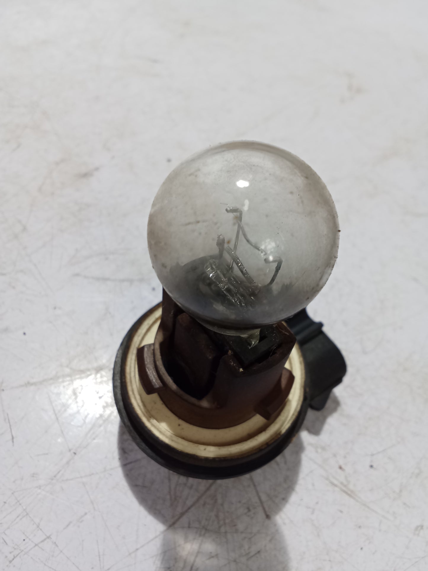 Light Bulb Socket w Bulb | Ford expedition