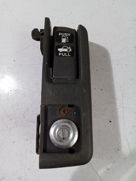 Trunk Lid and Fuel Door Release| Honda Accord