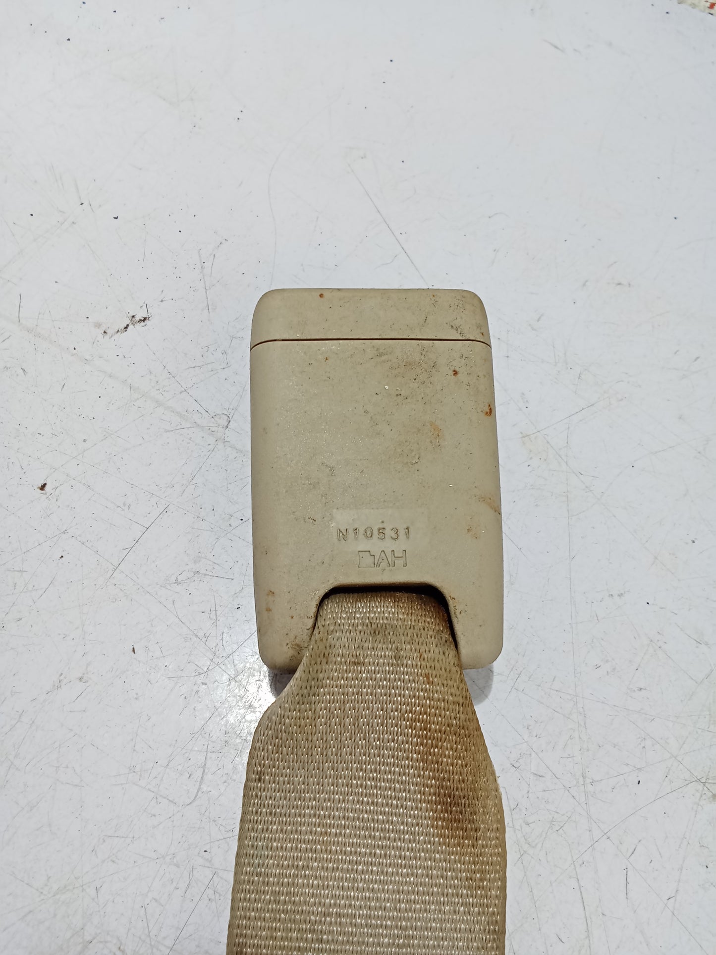 Seatbelt Catcher | Nissan Navara