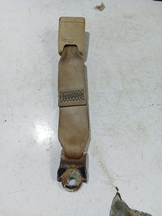 Seatbelt Catcher Center| Nissan Navara