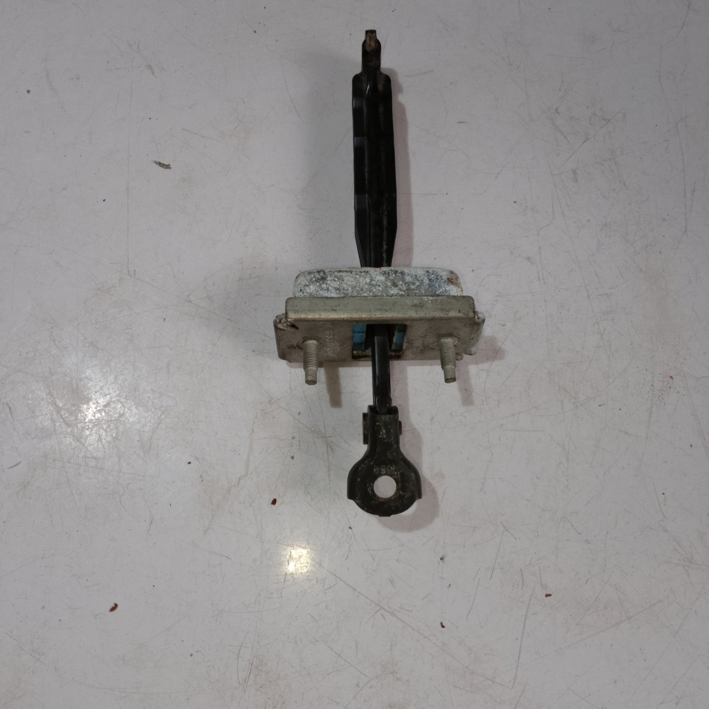 Door Hinge | Chevrolet Cruze