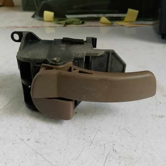 Inner door Handle P/S | Navara