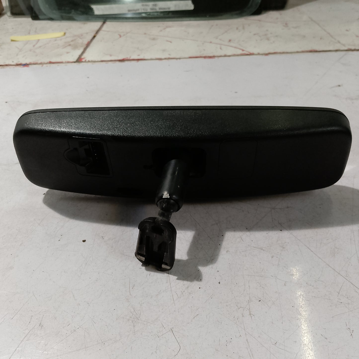 Automatic Dimming Rear View Mirror | Explorer
