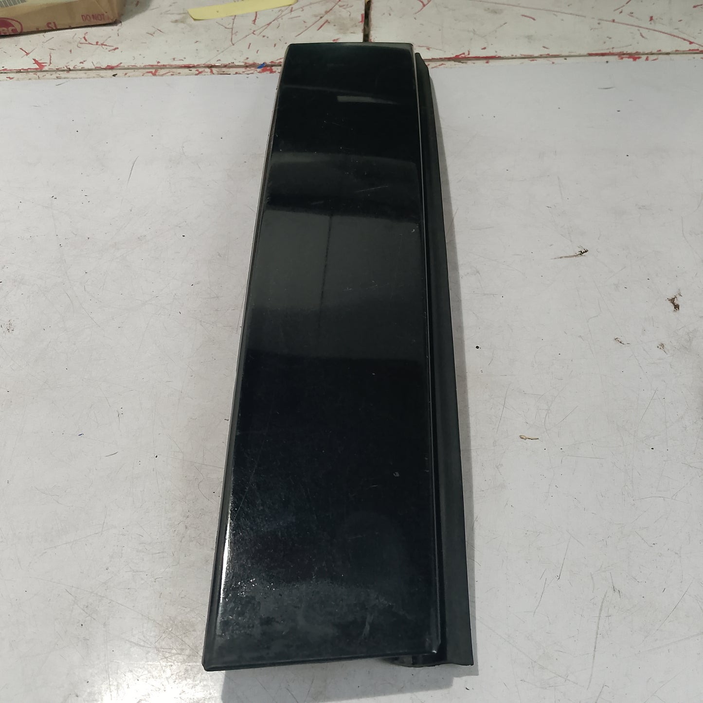 Body Mouldings & Trim R/D/S | Explorer
