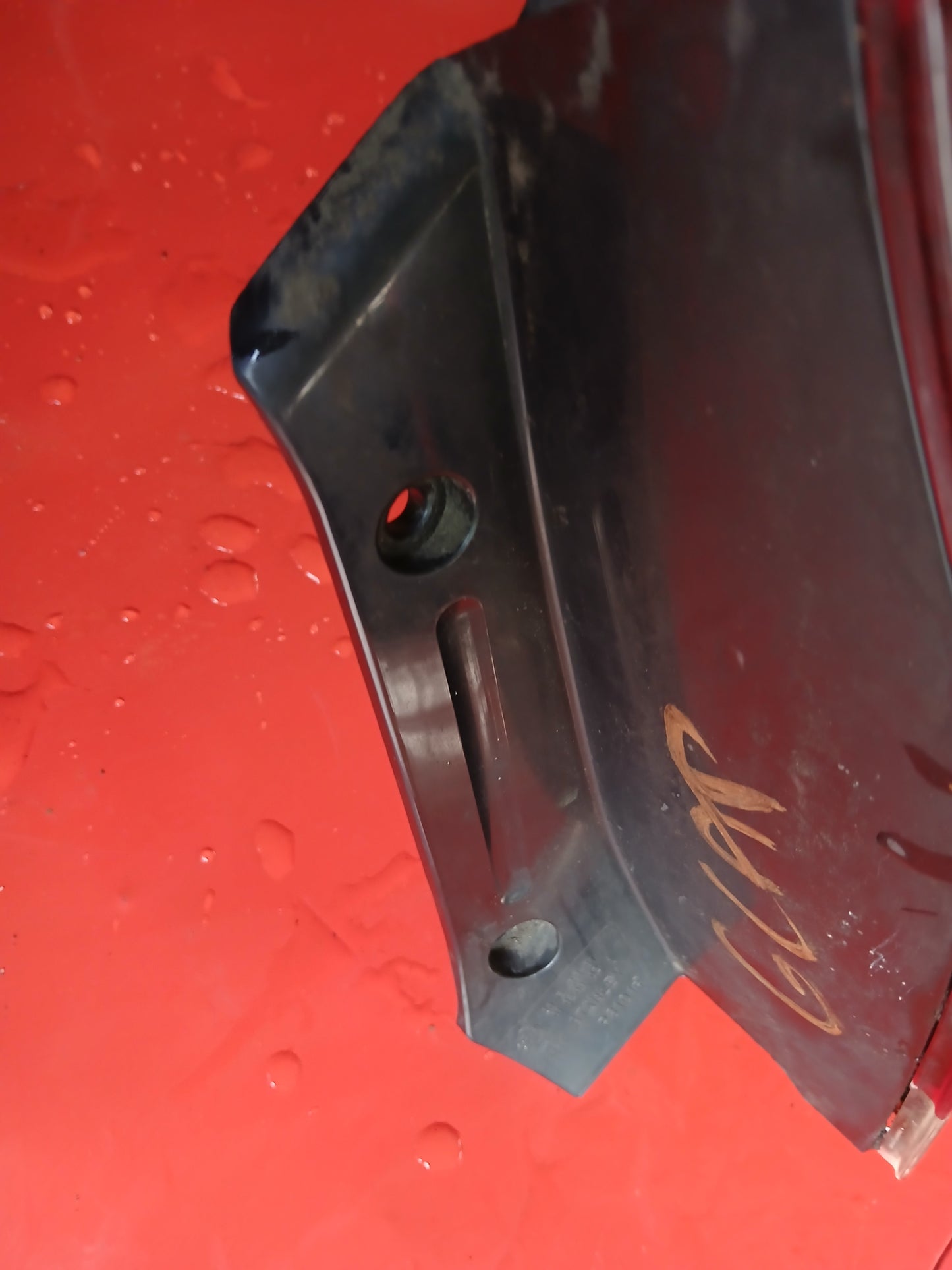 Mitsubishi Lancer Cedia Tail Light Driver Side ( with issue )