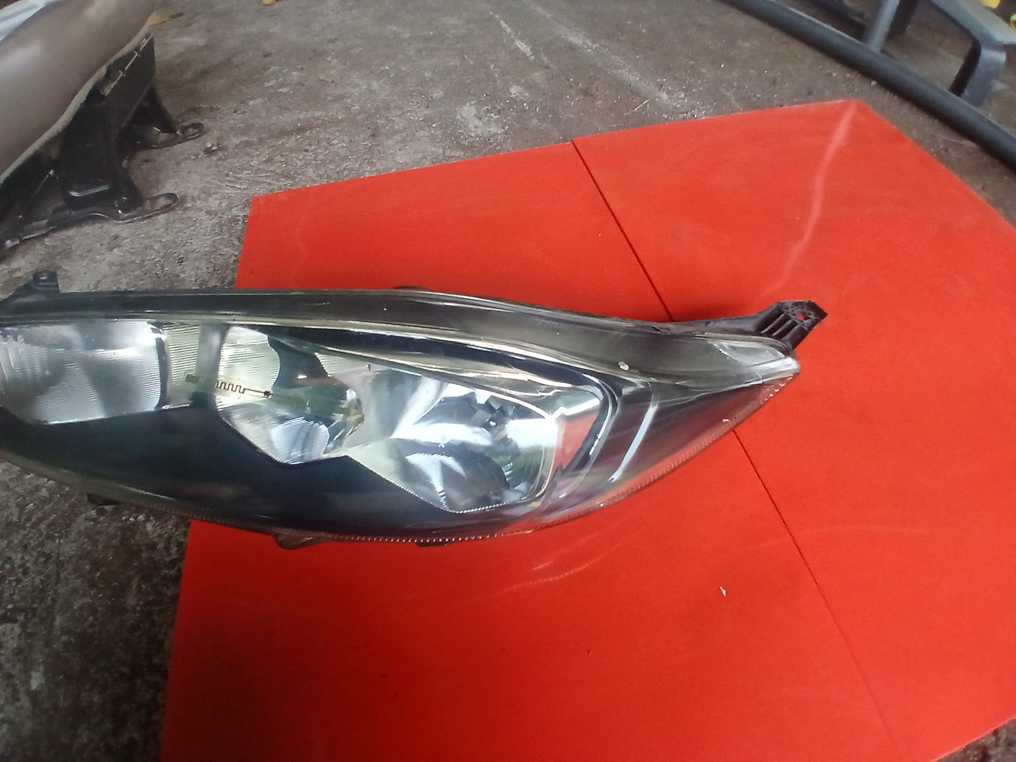 Ford Fiesta Headlight Smoked Type  Driver Side ( with issue )