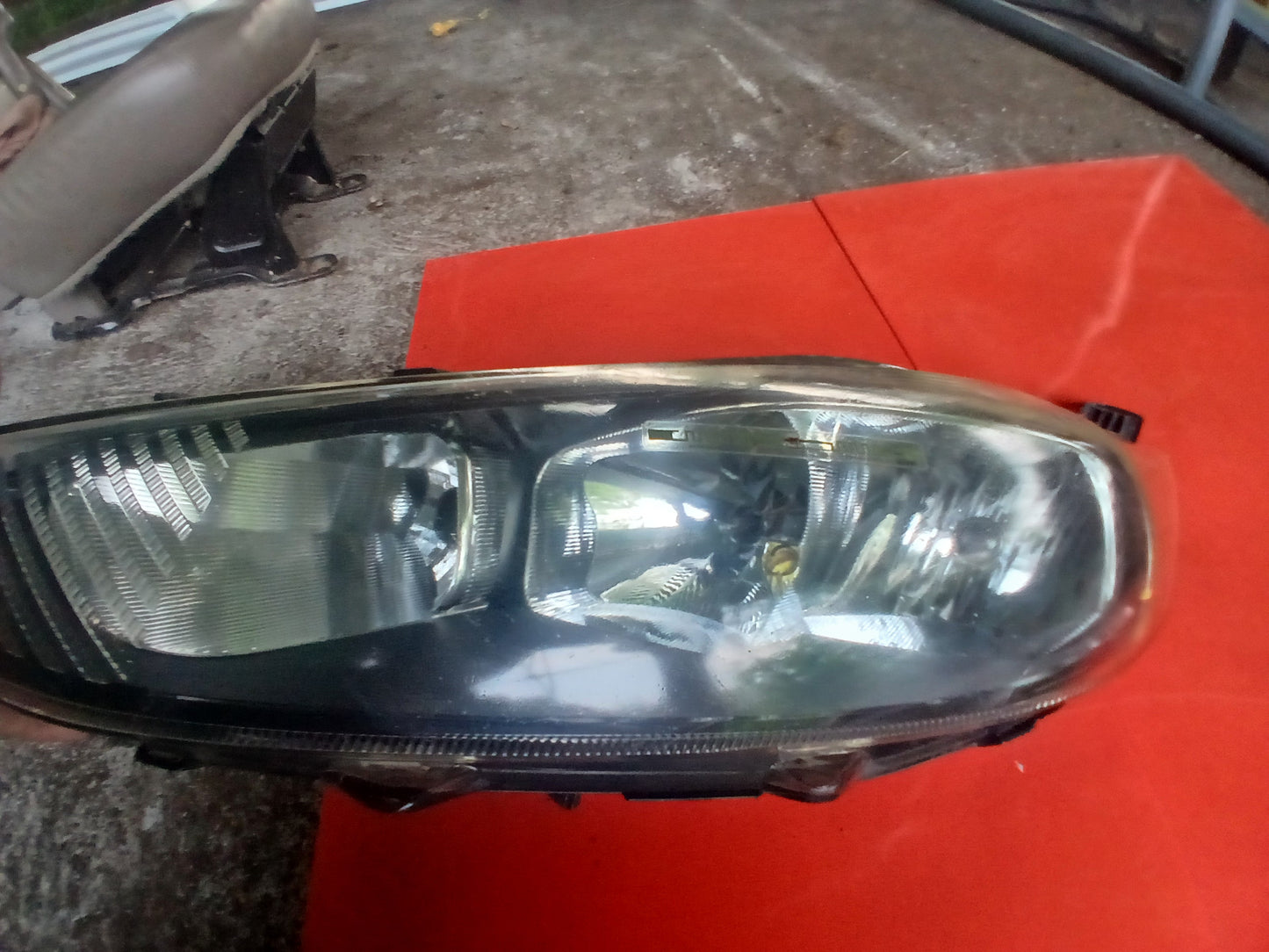 Ford Fiesta Headlight Smoked Type  Driver Side ( with issue )