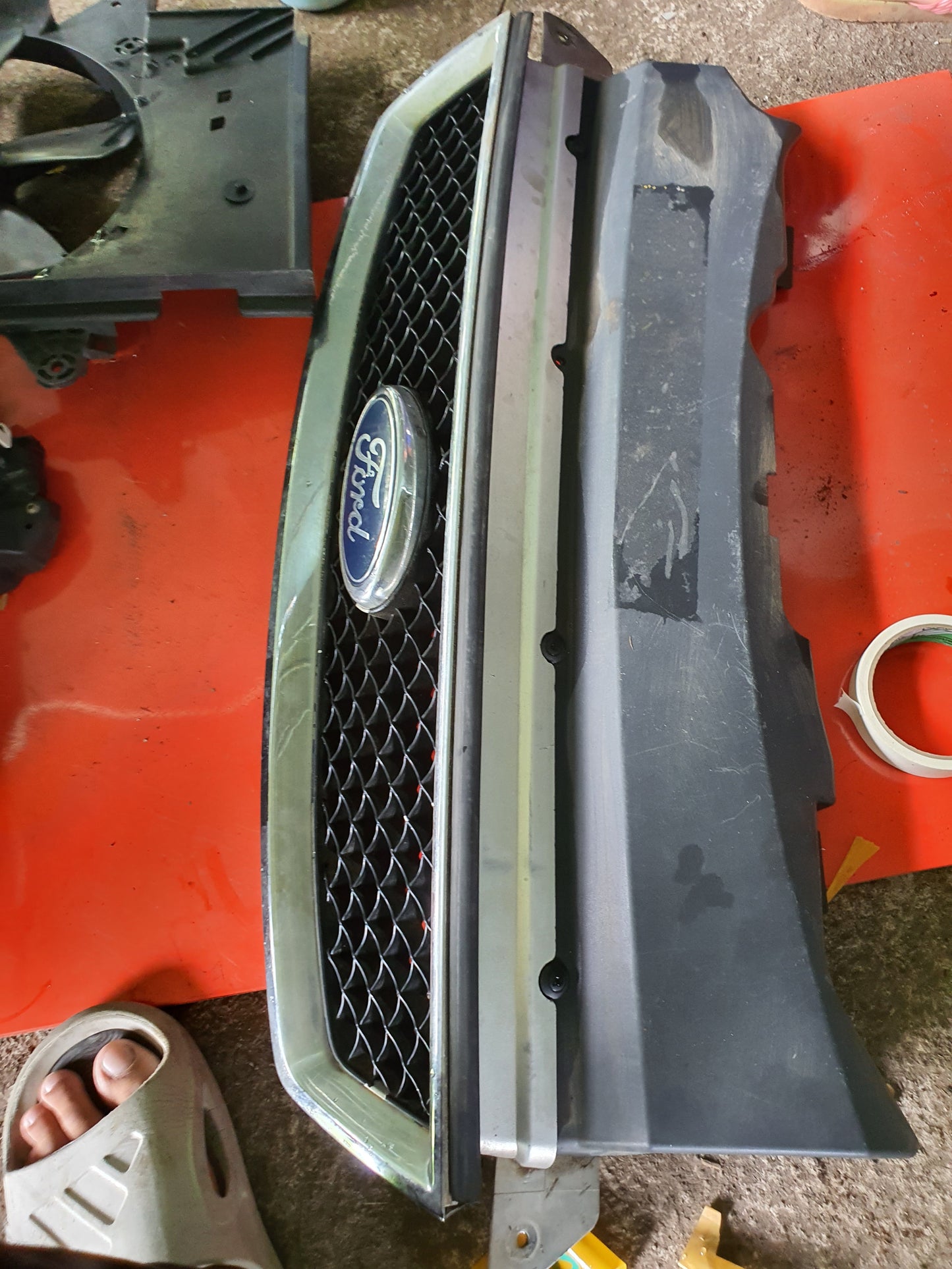 Ford Focus | 1.8 | Front Grill