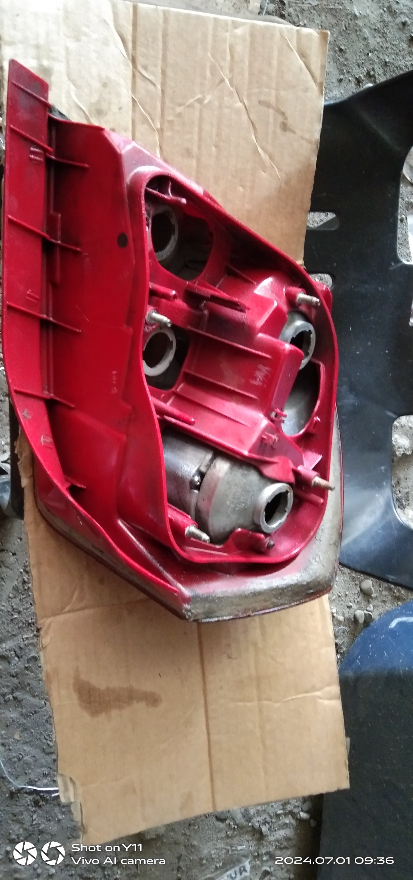 Optra Chevrolet Tail Light Without Bulb Driver Side